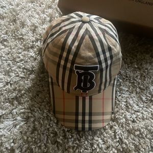 Burberry Unisex hat